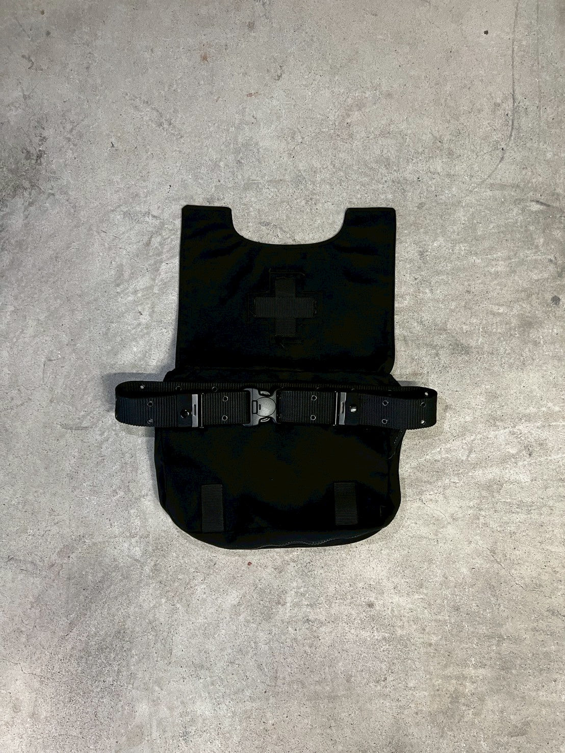 TACTICAL CROSS BAG