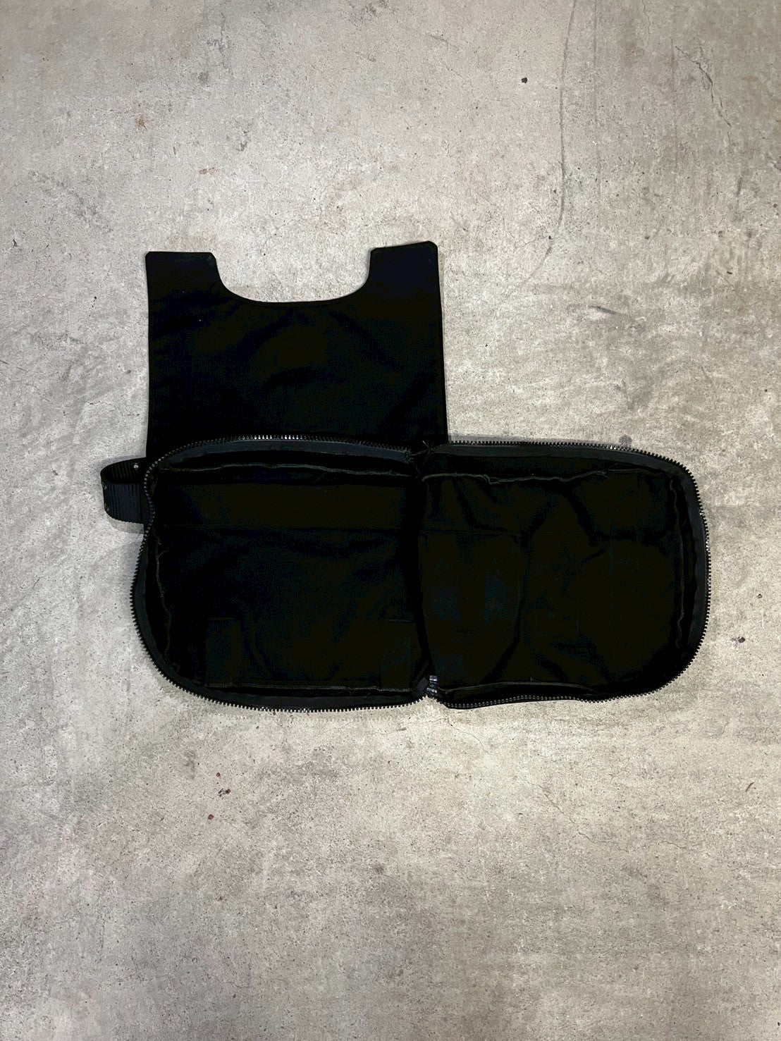 TACTICAL CROSS BAG