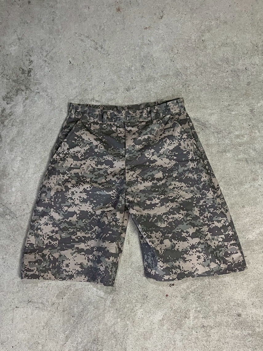 CLASSIC SHORT PANTS DIGITAL CAMO