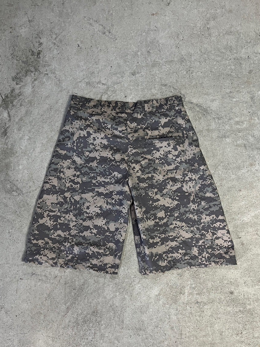 CLASSIC SHORT PANTS DIGITAL CAMO